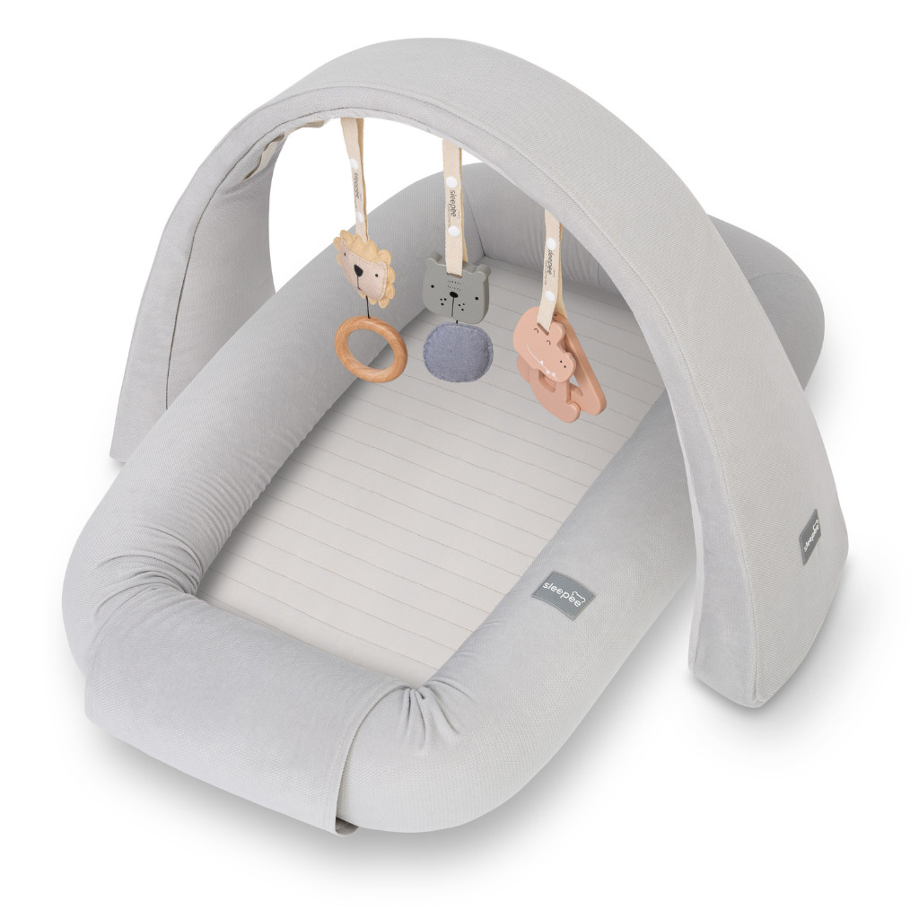 Sleepee Multifunkční hnízdečko pro miminko s hrazdičkou a hračkami 3 v 1 Sleepee Grey