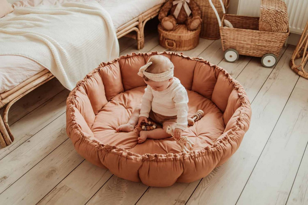 Play&Go Coco Bloom Dětské hnízdo Tawny Brown