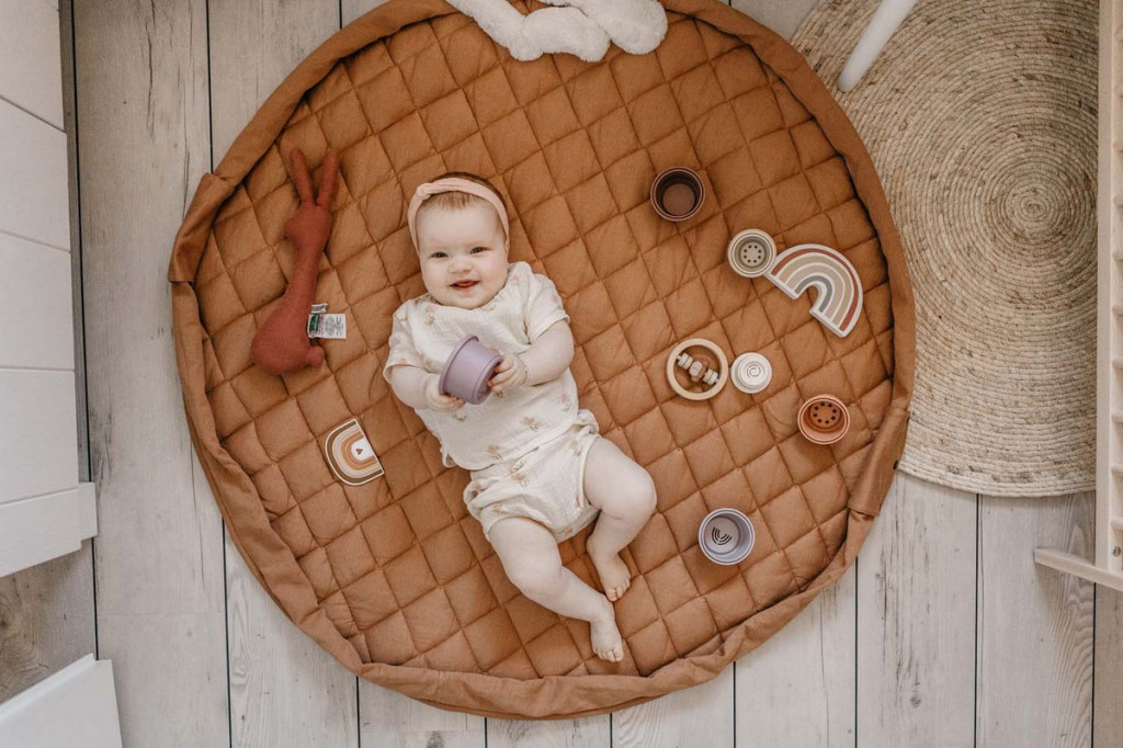 Play&Go Noomad soft Hrací deka a Vak na hračky Organic Tawny Brown