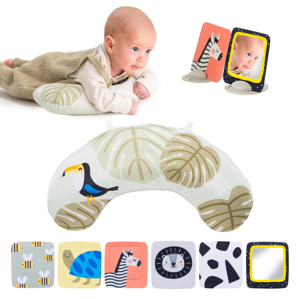 Taf Toys Vankúšik pre hru na brušku a sada kariet so stojanom