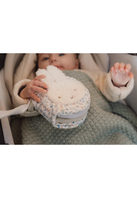Závěsná textilní knížka králíček Miffy Lucky Leaves