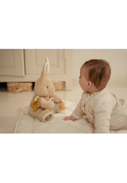 Králíček plyšový s aktivitami Newborn Naturals