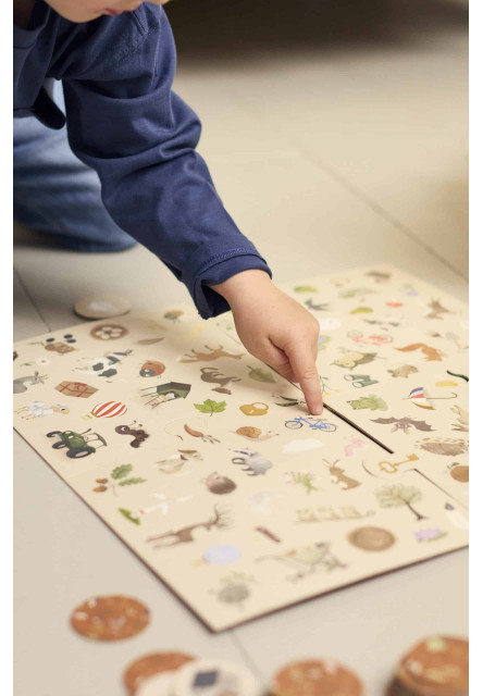 Stolová hra - who finds it first?