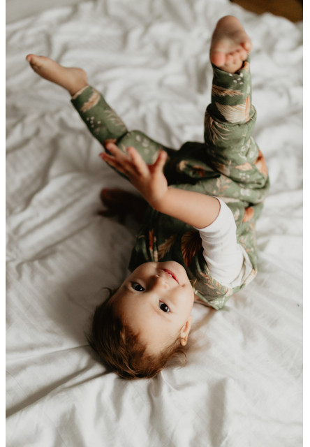 Celoroční spací pytel s nohavicemi Sleepee Green Forest XS