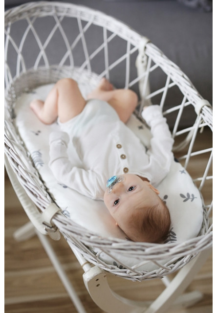 Prostěradlo Sleepee We Care do kočárku, košíku a kolébky Ivory Forest