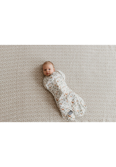 Zavinovačka Sleepee First Step Swaddle s čepičkou zdarma Ivory Forest