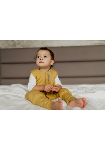 Celoroční spací pytel s nohavicemi Sleepee Černé tečky XS