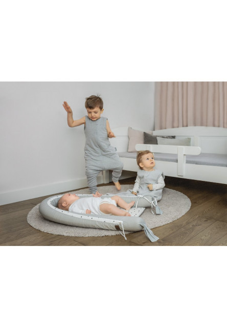 Celoroční spací pytel s nohavicemi Sleepee Černé tečky XS