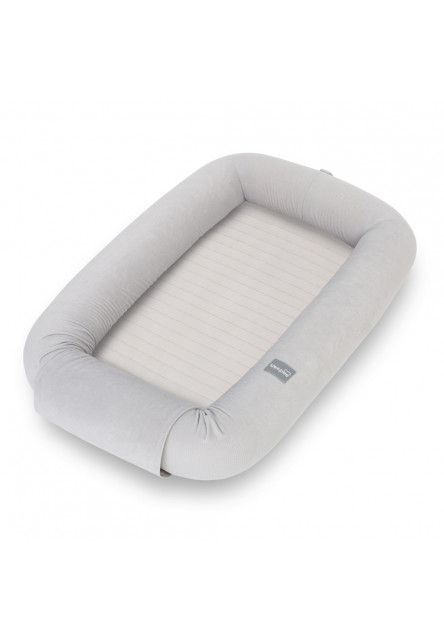 Multifunkční hnízdečko pro miminko s hrazdičkou a hračkami 3 v 1 Sleepee Grey