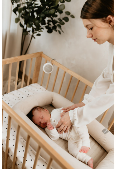 Multifunkční hnízdečko pro miminko s odnímatelnými boky 2 v 1 Sleepee Sand