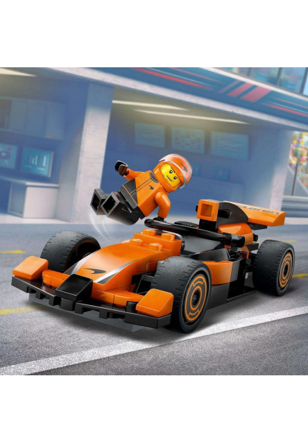 Jazdec F1® s pretekárskym autom McLaren