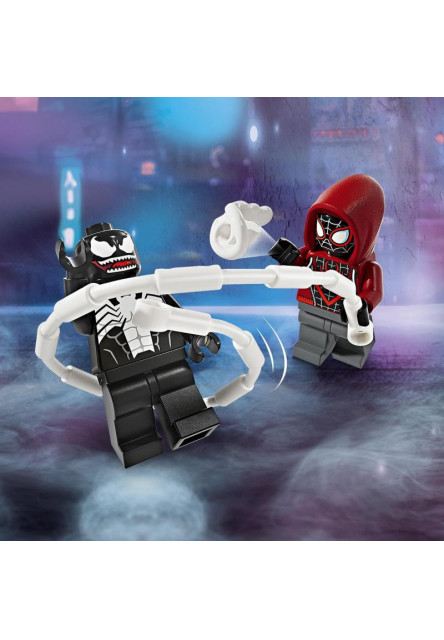 Venom v robotickom brnení vs. Miles Morales