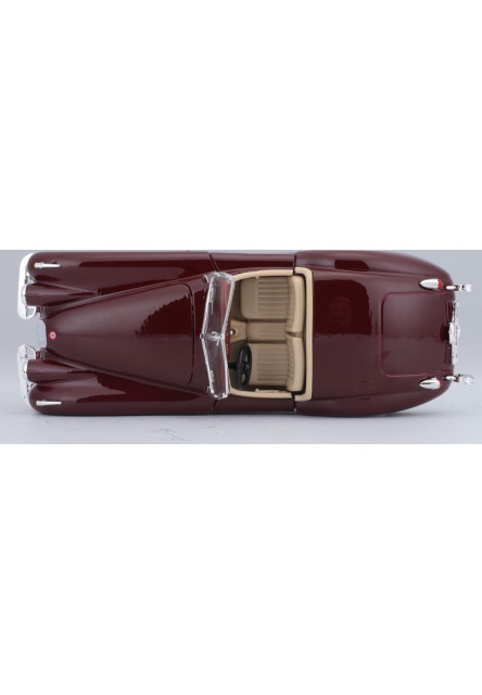 Bburago 1:24 Jaguar XK 120 Roadster (1951) Red