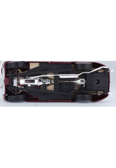 Bburago 1:24 Jaguar XK 120 Roadster (1951) Red