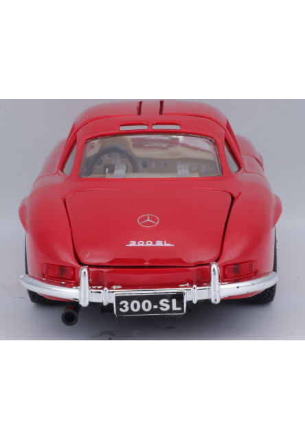 Bburago 1:24 Mercedes Benz 300SL Red