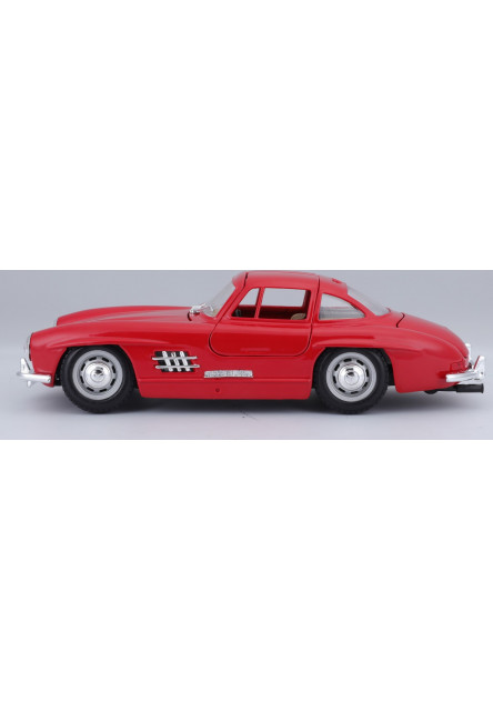 Bburago 1:24 Mercedes Benz 300SL Red