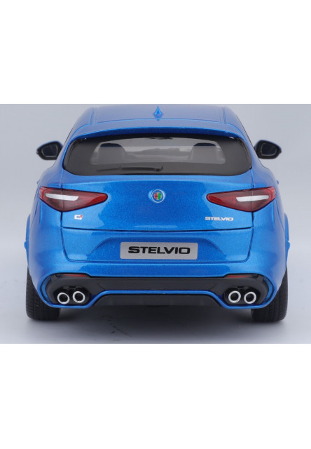 Bburago 1:24 Plus Alfa Romeo Stelvio Blue
