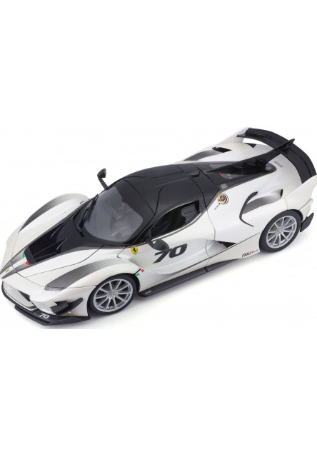Bburago 1:18 Ferrari TOP  FXX-K EVO Nr.70 (white/black)