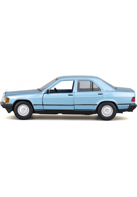Bburago 1:24 Plus - 1987 Mercedes-Benz 190E - Diamond Blue