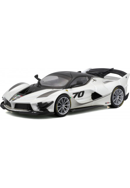 Bburago 1:43 Ferrari Racing FXX-K EVO 2017 white/black