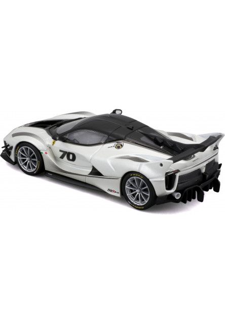 Bburago 1:43 Ferrari Racing FXX-K EVO 2017 white/black