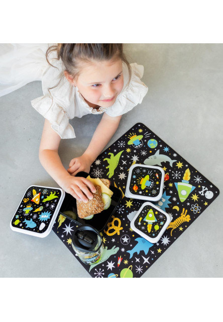 A Little Lovely Company – prestieranie – vesmír