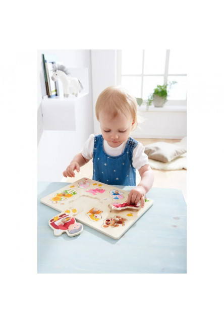 Drevené vkladacie puzzle – babička Lena a jej zvieratká