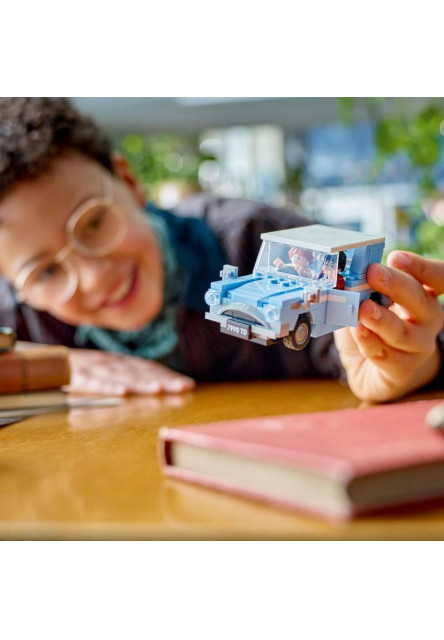 Lietajúce auto Ford Anglia™