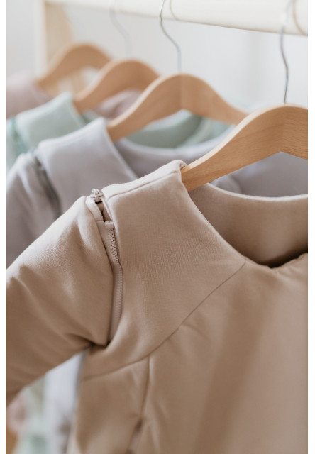 Celoroční spací pytel s odepínacími rukávy Sleepee Grey