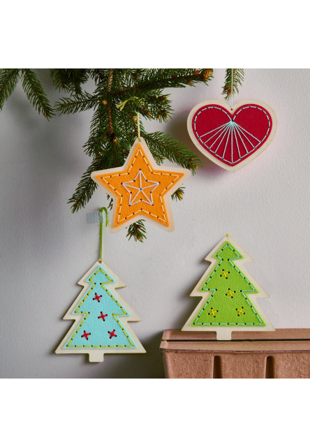 Kreatívna sada Vyšívaná dekorácia Srdce, hviezda a stromček