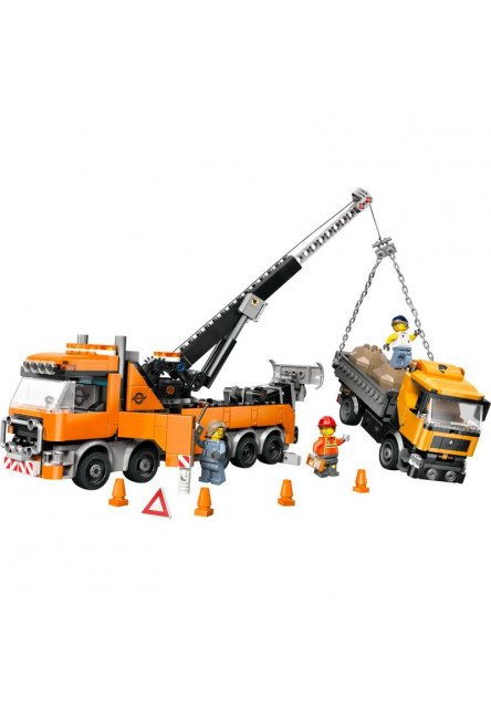 Výkonné záchranné odťahové vozidlo so žeriavom