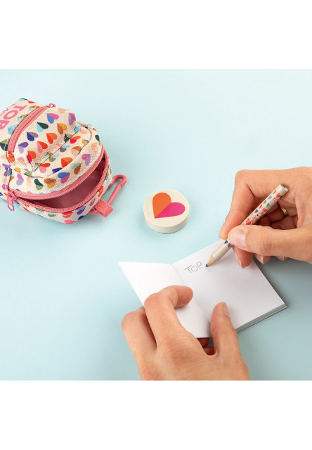 minibatoh s písacími potrebami