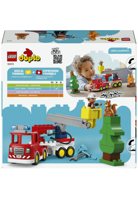 Hasičské auto s hadicou a hasičom