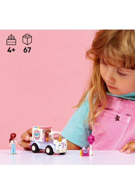 Jednorožie donáškové auto s tortou