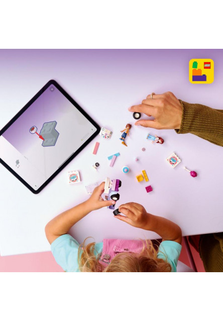 Jednorožie donáškové auto s tortou