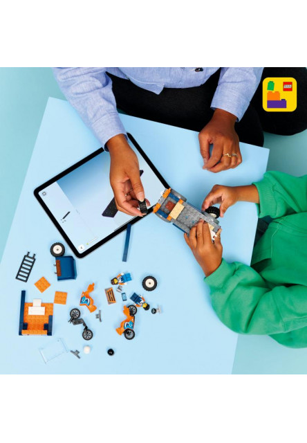 Kamión na prepravu motoriek