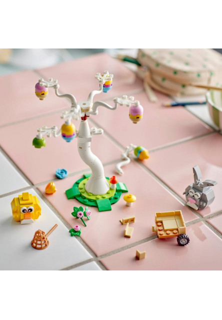 Veľkonočný zajačik a zbieranie vajíčok