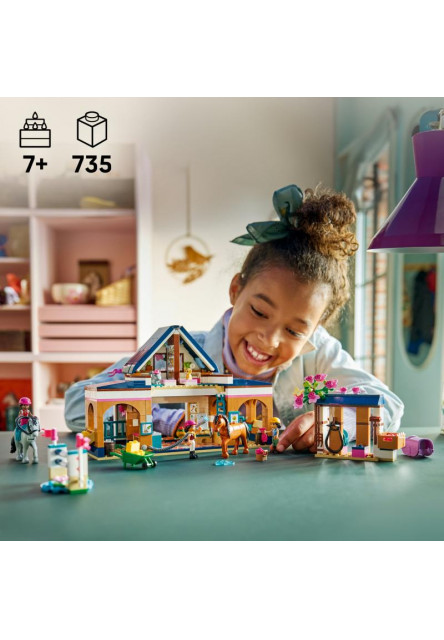 Konská stajňa a jazdecká akadémia