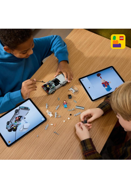 Stroj času z filmu Návrat do budúcnosti