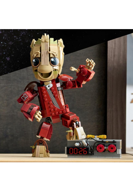 Groot v kombinéze Ničiteľov