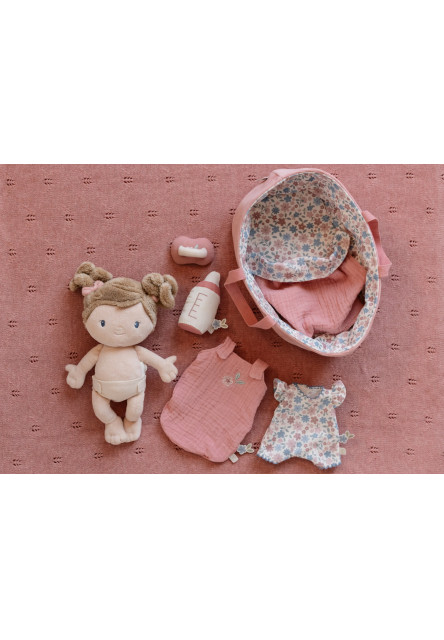 Panenka v košíku Rosa