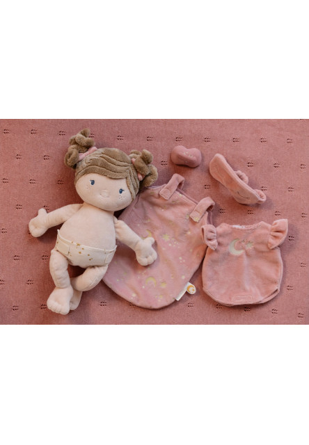 Panenka ve spacím pytli Rosa