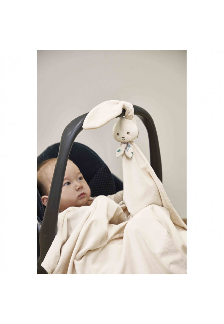 Lapinoo Jemná deka s možnosťou upevnenia k autosedačke krémová