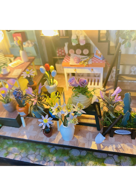 Miniatúra domčeka Darcyin kvetinový dom
