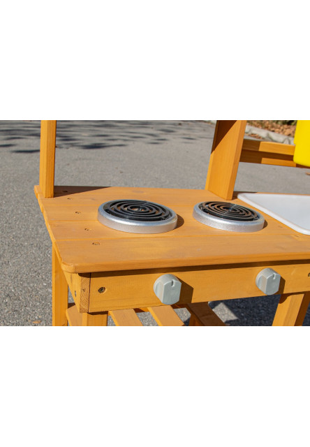 Drevená záhradná kuchynka s drezom