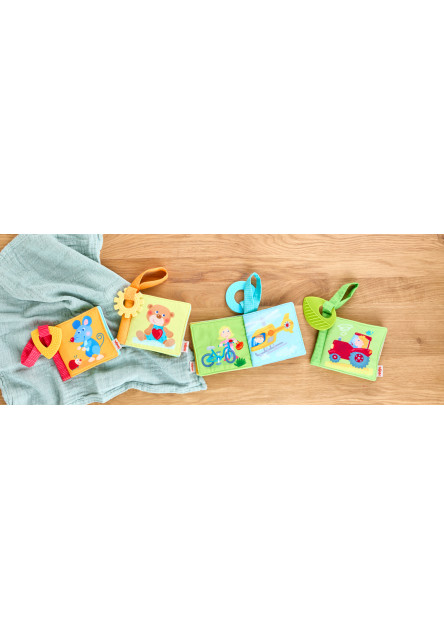 DISPLEJ 16 ks Textilná kniha pre najmenších 4 motívy po 4 ks