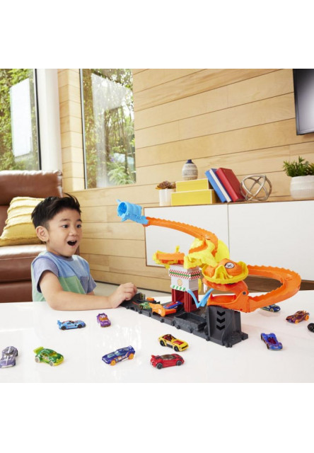 Hot Wheels City hladná kobra útočí na pizzérku