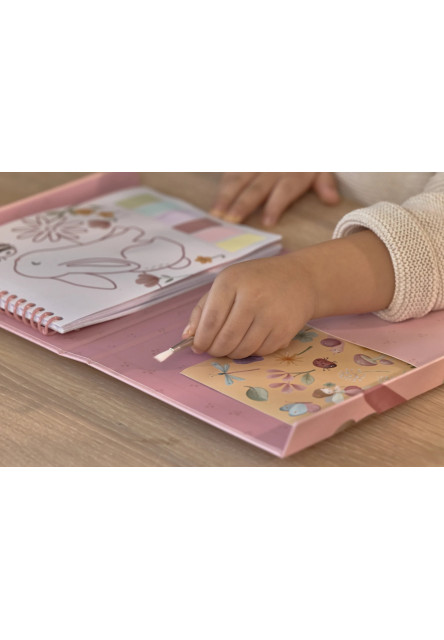 Omalovánky s vodovkami a samolepkami Rosa Fairy Garden