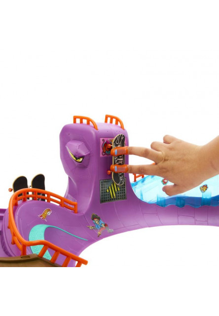 HW SKATES SKATE OCTOPARK