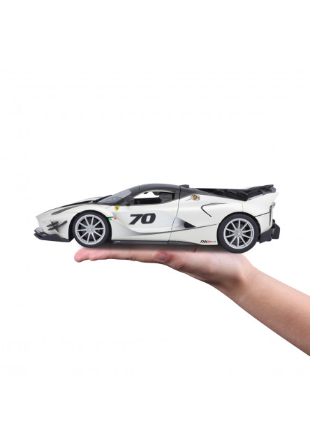 Bburago - RACE+PLAY, FERRARI TOP, FXX-K EVO, bielo-čierna, 1:18